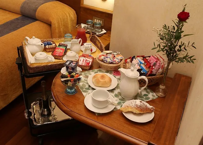 Al Colonnato Di San Pietro Roma