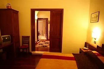 Al Colonnato Di San Pietro Bed & Breakfast Roma