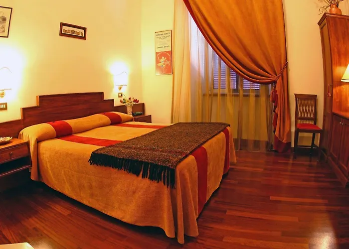 Al Colonnato Di San Pietro Bed & Breakfast 3*