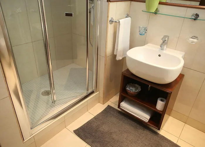 Al Colonnato Di San Pietro 3* Roma